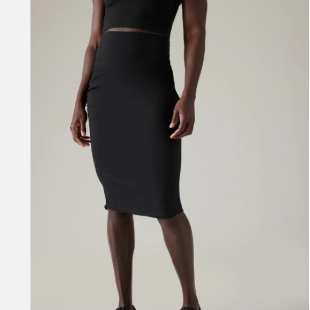 Athleta Transcend Midi Black Pencil Skirt Knee-Length